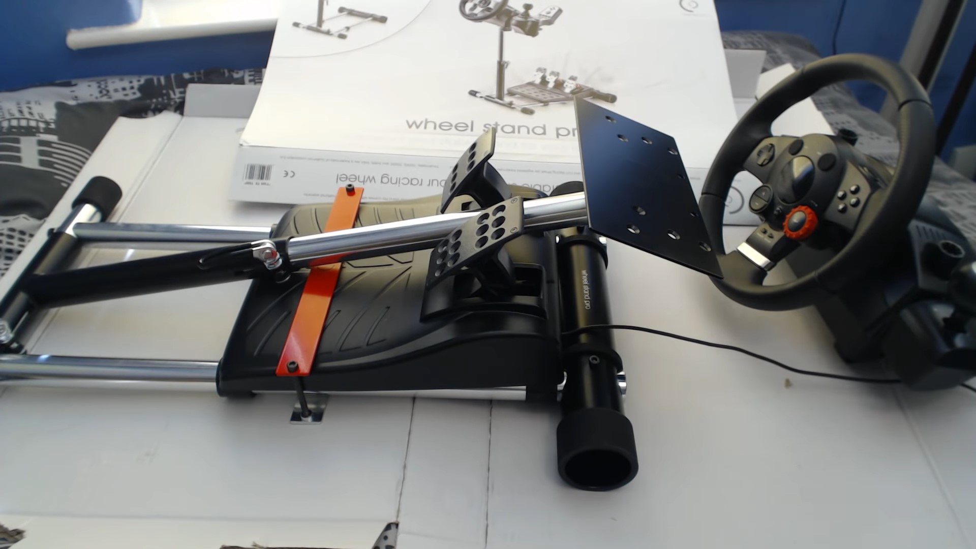 GT Omega Pro Wheel Stand Classic Collapsed