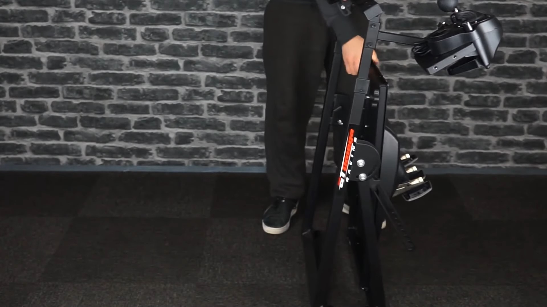 APEX Wheel Stand Folded Away